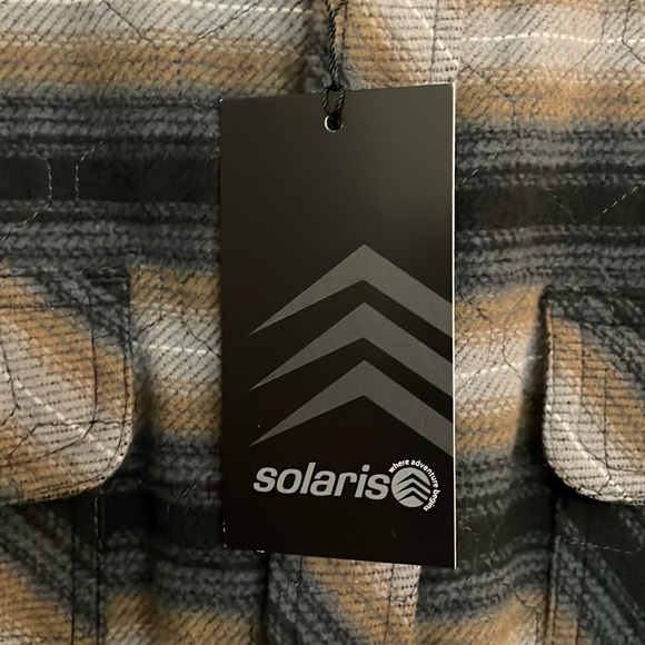 NWT Mens Solaris button down short in nice colors and design sold at Dillard’s - Picture 3 of 7